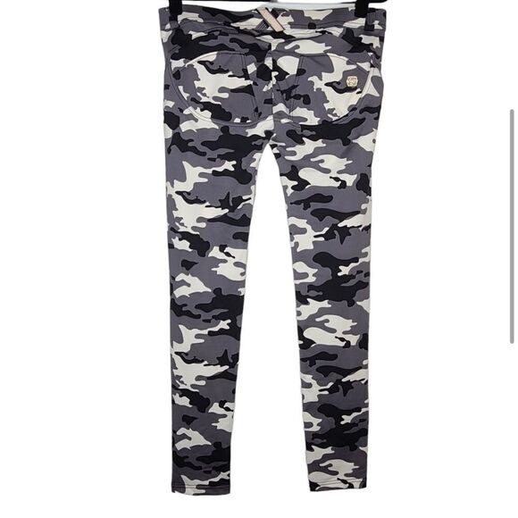 Freddy WR.UP Butt Lifting Pants Camo Large Size 8 - Picture 3 of 9